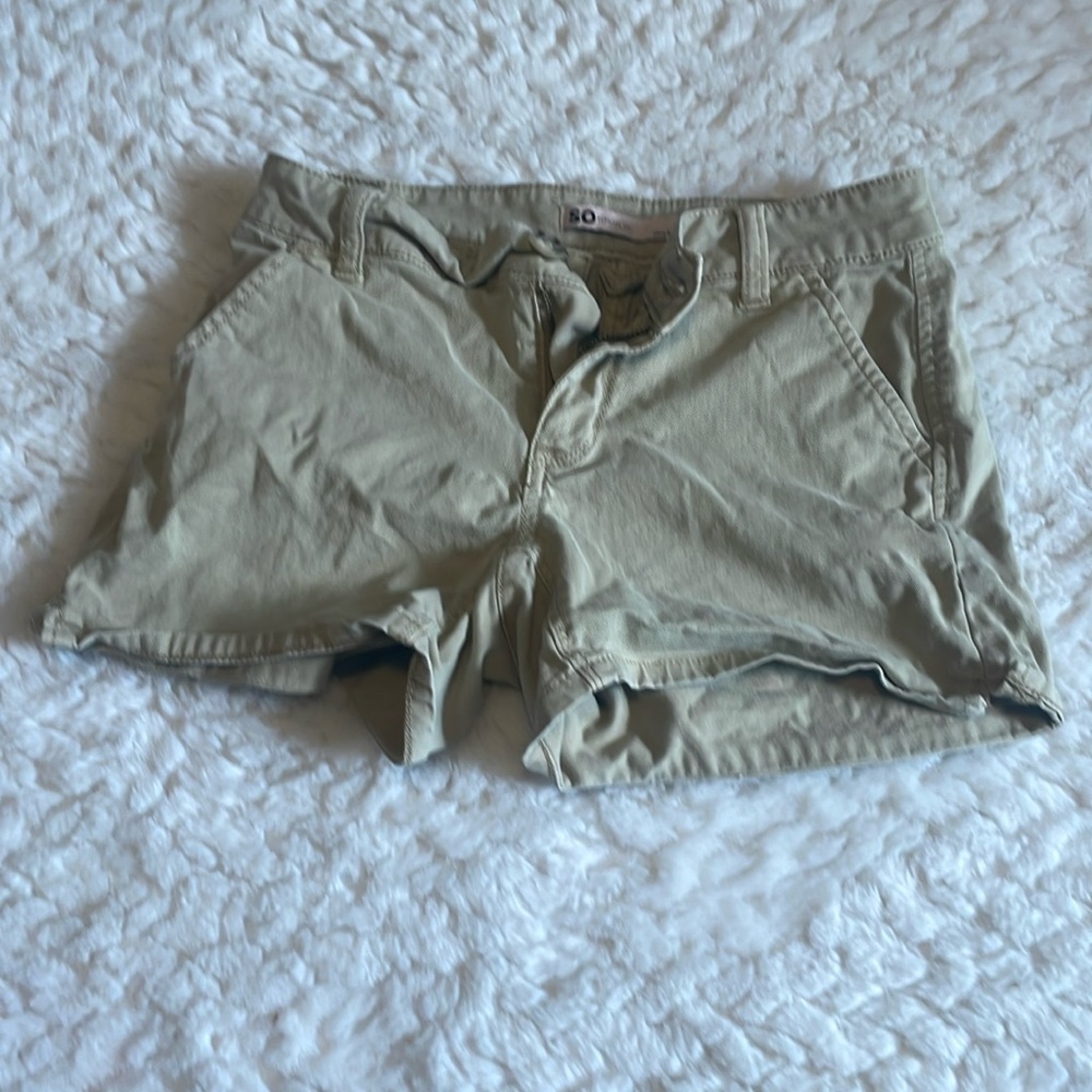 Short cargo shorts